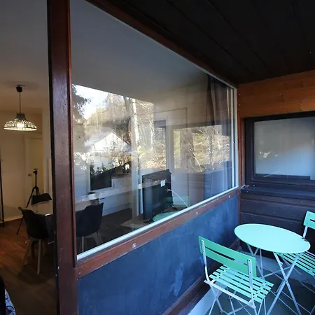 F2 Avec Parking Prive, Loggia Et Ascenseur - Proche Thermes Et Commodites - Fr-1-415-135 * Le Mont-Dore